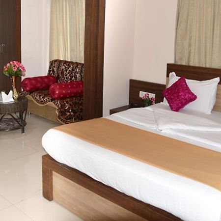 Hotel New Bell Inn บังกาลอร์ ภายนอก รูปภาพ